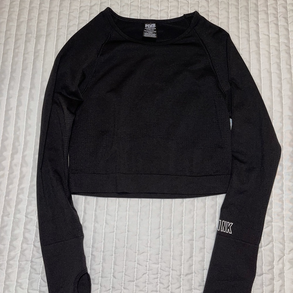 PINK seamless crop